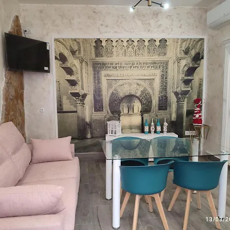 Suenos De Azahar: Palacio Viana With Wifi And Parking Apartment