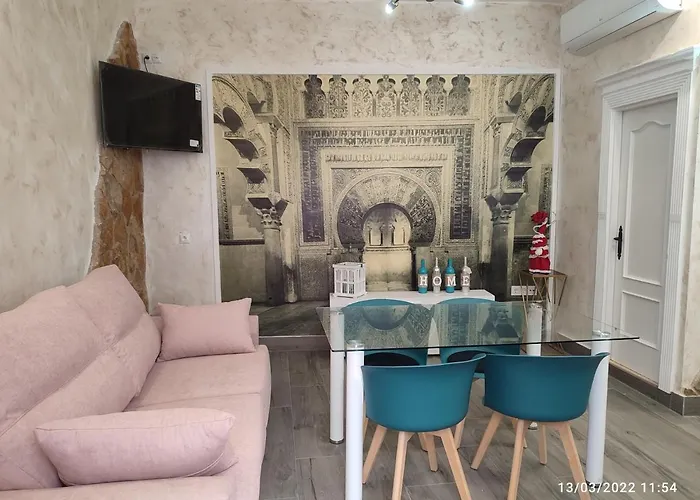 Suenos De Azahar: Palacio Viana With Wifi And Parking Apartment